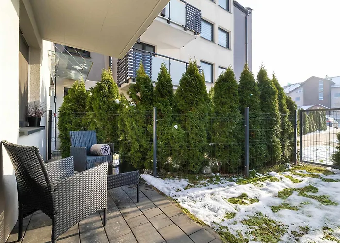 Komfortowy Z Prywatnym Ogrodkiem I Parkingiem W Bielsko-bialej By Renters Apartment