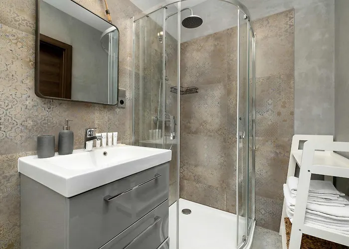 Komfortowy Z Prywatnym Ogrodkiem I Parkingiem W Bielsko-bialej By Renters * Bielsko-Biala